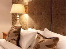 The Townhouse Hotel logo