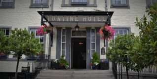 Tontine Hotel