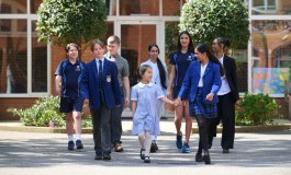 St James Independent School For Boys logo