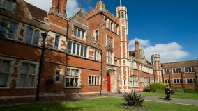 King Henry Viii Senior School logo