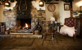Crooked Inn The