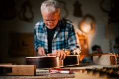 Lowden Guitar Co. logo