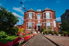 Barford House Holiday Apartments logo