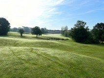 London Beach Golf Club logo