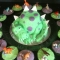kids cake with matching cupcakes