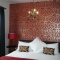 The principle bedroom at The Queens Hotel, Selborne